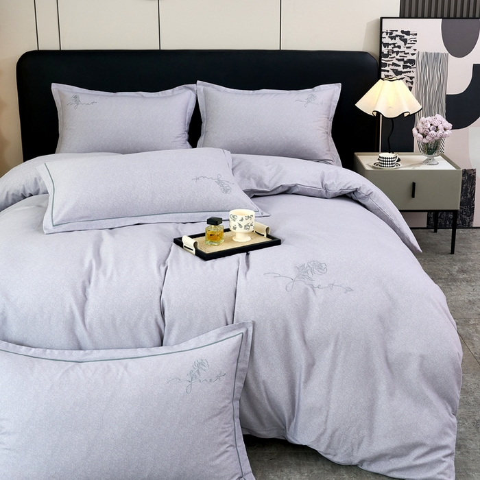 91家纺网 家纺一手货源 找家纺 三沁家居 2025新款全棉磨毛刺绣四件套-玫瑰物语 玫瑰物语-灰紫