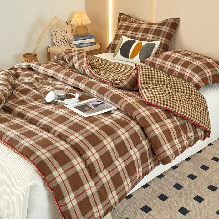 91家纺网 家纺一手货源 找家纺 三沁家居 2025新款全棉色织水洗棉大豆被冬被被子被芯 格调雅韵咖