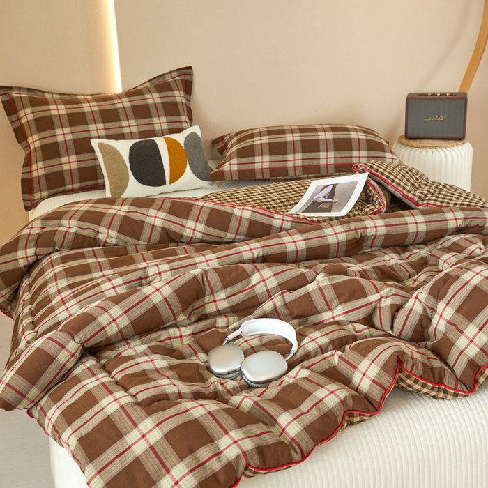 91家纺网 家纺一手货源 找家纺 三沁家居 2025新款全棉色织水洗棉大豆被冬被被子被芯 格调雅韵咖