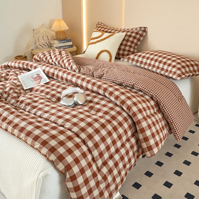 91家纺网 家纺一手货源 找家纺 三沁家居 2025新款全棉色织水洗棉大豆被冬被被子被芯 咖中格