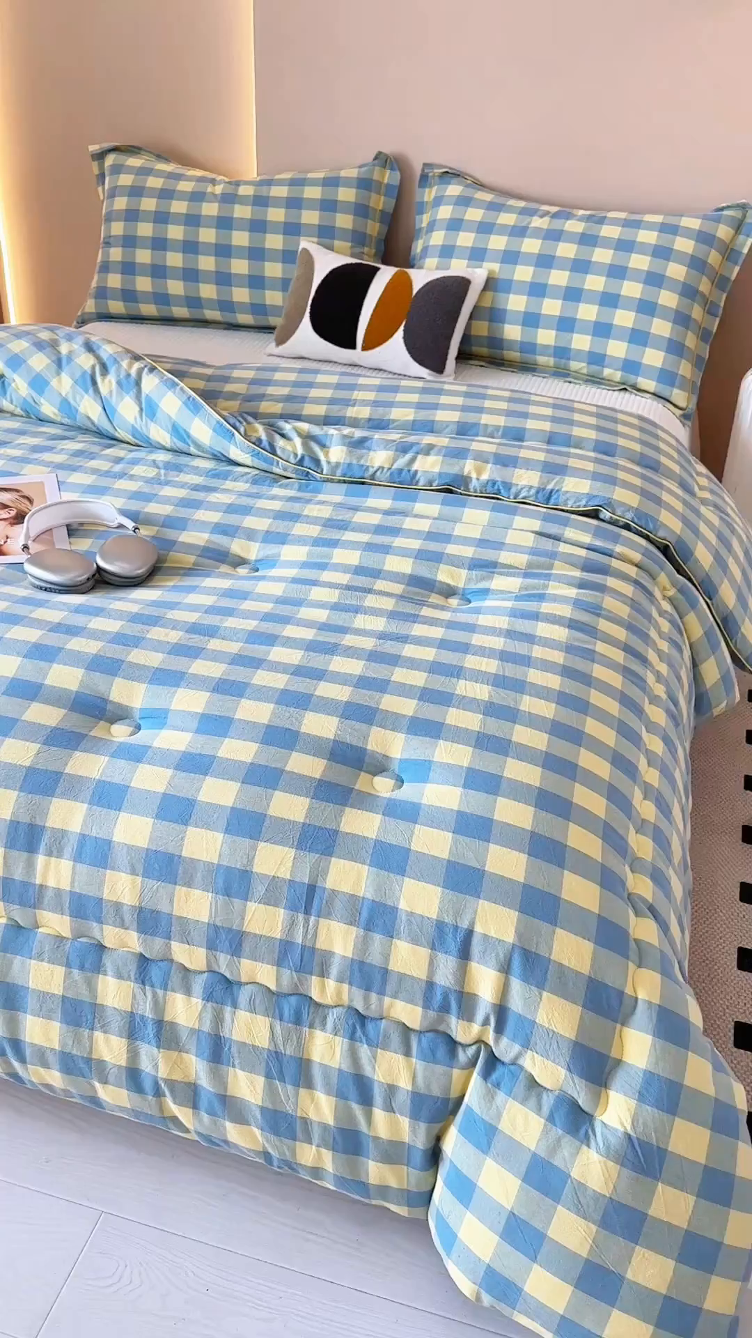 91家纺网 家纺一手货源 找家纺 三沁家居 2025新款全棉色织水洗棉大豆被冬被被子被芯 浅绿黄中格