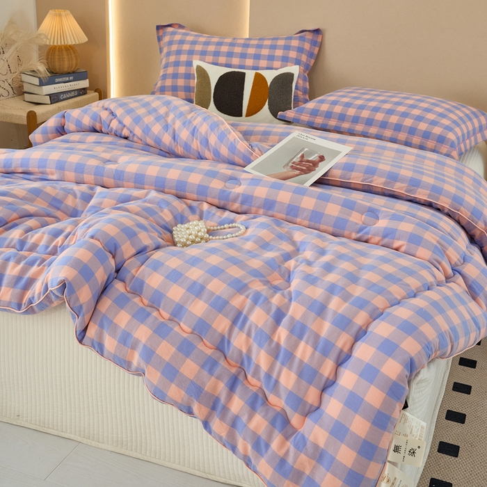 91家纺网 家纺一手货源 找家纺 三沁家居 2025新款全棉色织水洗棉大豆被冬被被子被芯 香芋紫中格