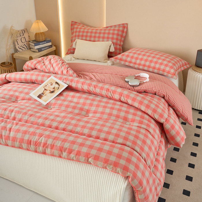 91家纺网 家纺一手货源 找家纺 三沁家居 2025新款全棉色织水洗棉大豆被冬被被子被芯 专粉中格