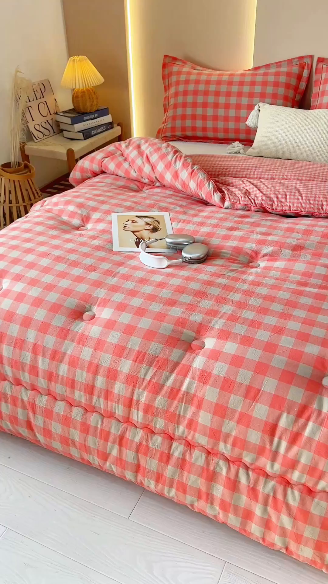 91家纺网 家纺一手货源 找家纺 三沁家居 2025新款全棉色织水洗棉大豆被冬被被子被芯 专粉中格