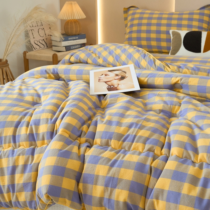 91家纺网 家纺一手货源 找家纺 三沁家居 2025新款全棉色织水洗棉大豆被冬被被子被芯 紫黄中格