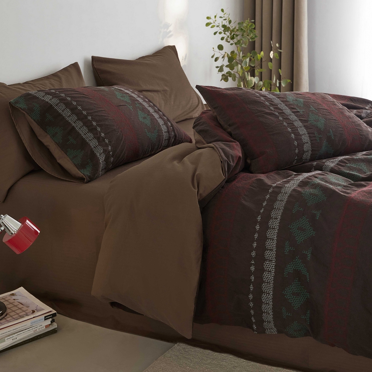 91家纺网 家纺一手货源 找家纺 （总）山舍家居 2025新款全棉纯棉特种彩纱针刺子提花四件套-费尔岛的故事-深巧棕