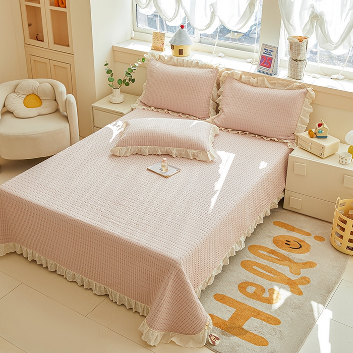 91家纺网 家纺一手货源 找家纺 源舜家纺 2026新款天丝棉麻莱赛尔莫代尔天丝棉米粒绣床盖三件套 米粒-粉