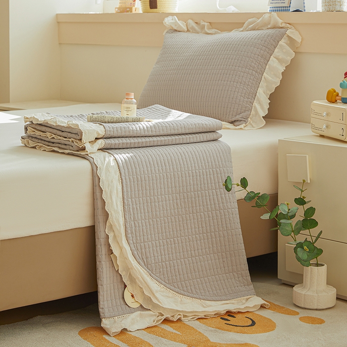 91家纺网 家纺一手货源 找家纺 源舜家纺 2026新款天丝棉麻莱赛尔莫代尔天丝棉米粒绣床盖三件套 米粒-灰