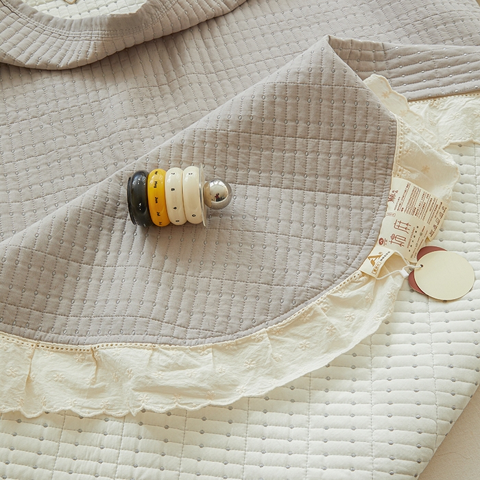 91家纺网 家纺一手货源 找家纺 源舜家纺 2026新款天丝棉麻莱赛尔莫代尔天丝棉米粒绣床盖三件套 米粒-灰