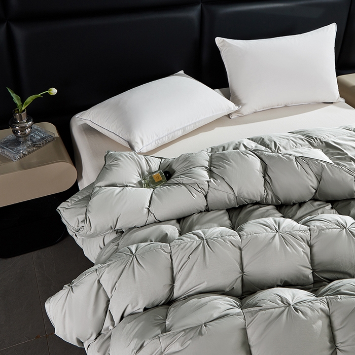 91家纺网 家纺一手货源 找家纺 顺发床垫 2025新款全棉纯棉立体扭花羽毛被加厚被子秋冬春秋被冬被直播供货 立体灰色