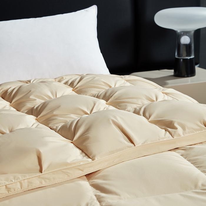 91家纺网 家纺一手货源 找家纺 顺发床垫 2025新款全棉纯棉立体扭花羽毛被加厚被子秋冬春秋被冬被直播供货 立体金色