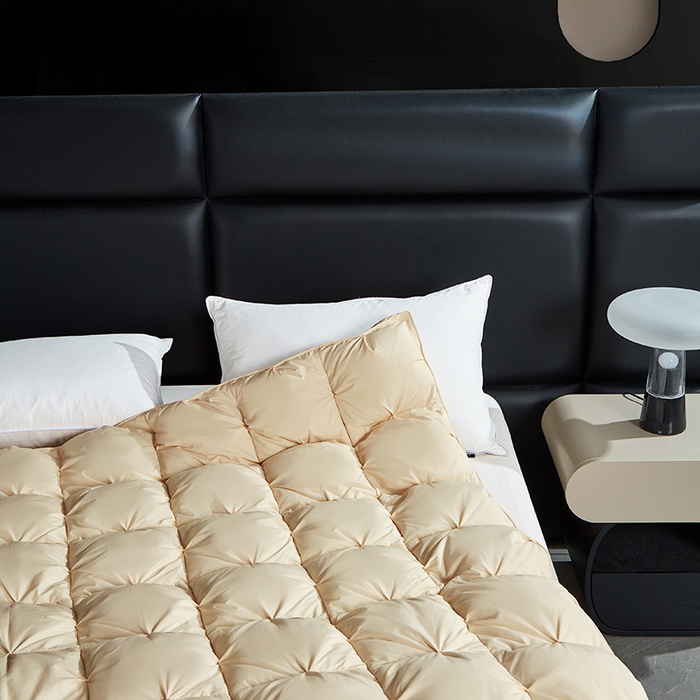 91家纺网 家纺一手货源 找家纺 顺发床垫 2025新款全棉纯棉立体扭花羽毛被加厚被子秋冬春秋被冬被直播供货 立体金色