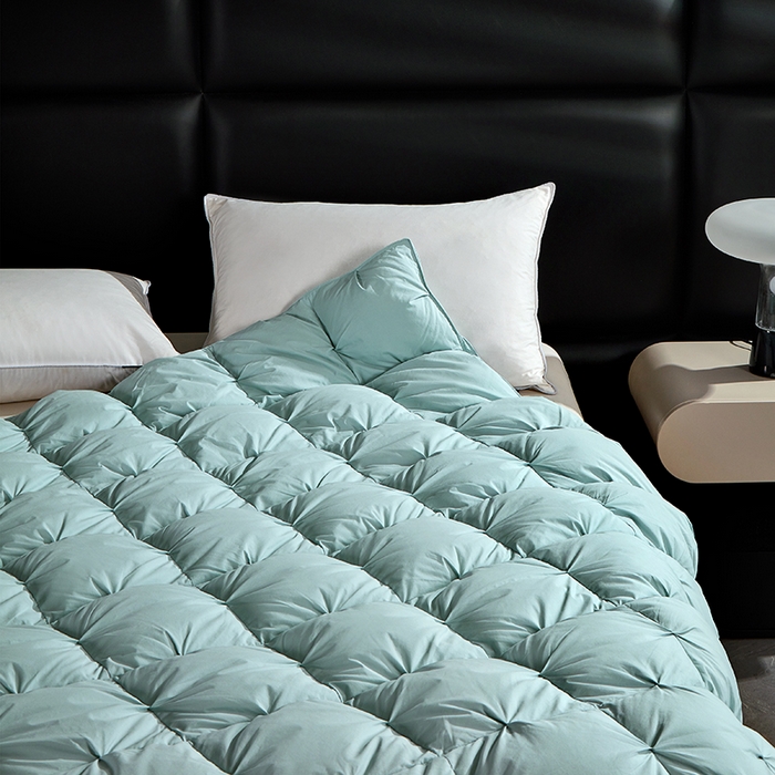 91家纺网 家纺一手货源 找家纺 顺发床垫 2025新款全棉纯棉立体扭花羽毛被加厚被子秋冬春秋被冬被直播供货 立体蓝色