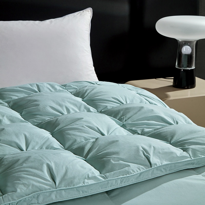 91家纺网 家纺一手货源 找家纺 顺发床垫 2025新款全棉纯棉立体扭花羽毛被加厚被子秋冬春秋被冬被直播供货 立体蓝色