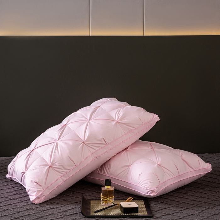 91家纺网 家纺一手货源 找家纺 顺发床垫 2025新款全棉纯棉立体扭花枕头枕芯 粉色