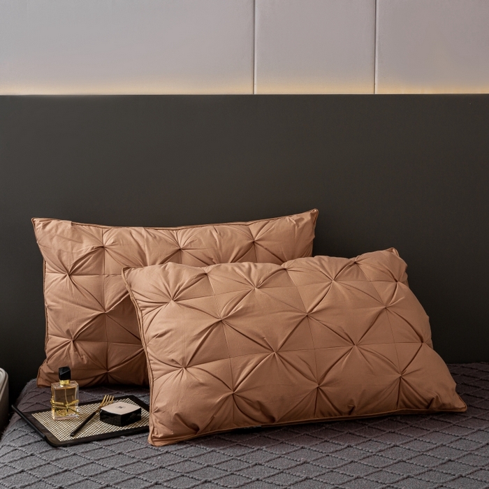 91家纺网 家纺一手货源 找家纺 顺发床垫 2025新款全棉纯棉立体扭花枕头枕芯 咖色