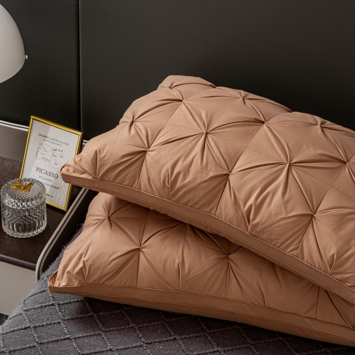 91家纺网 家纺一手货源 找家纺 顺发床垫 2025新款全棉纯棉立体扭花枕头枕芯 咖色