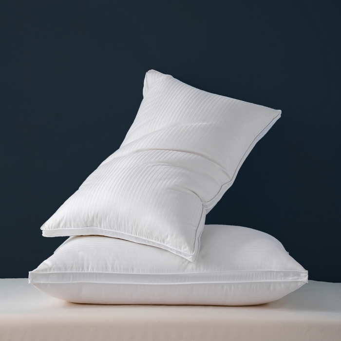 91家纺网 家纺一手货源 找家纺 顺发床垫 2025秋冬热款纯色蓬松舒适羽毛枕中高端优质羽毛枕 白色