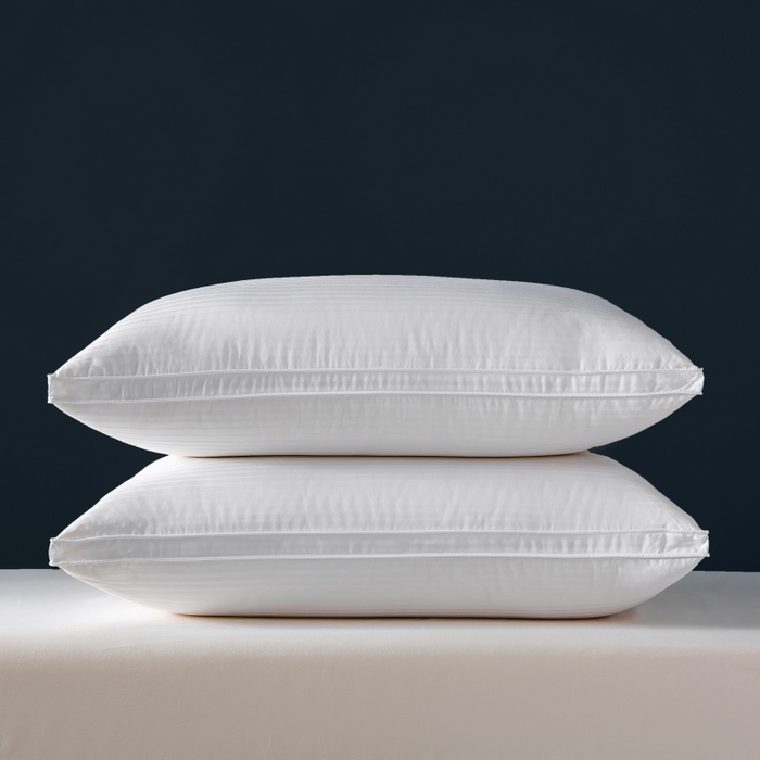 91家纺网 家纺一手货源 找家纺 顺发床垫 2025秋冬热款纯色蓬松舒适羽毛枕中高端优质羽毛枕 白色