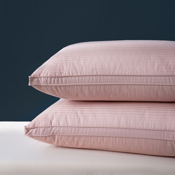 顺发床垫 2025秋冬热款纯色蓬松舒适羽毛枕中高端优质羽毛枕 粉色