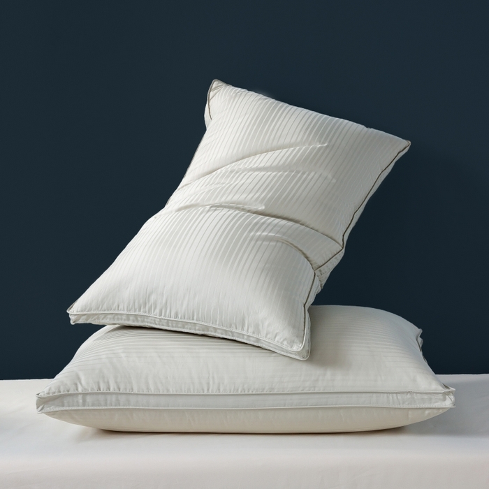 91家纺网 家纺一手货源 找家纺 顺发床垫 2025秋冬热款纯色蓬松舒适羽毛枕中高端优质羽毛枕 灰绿