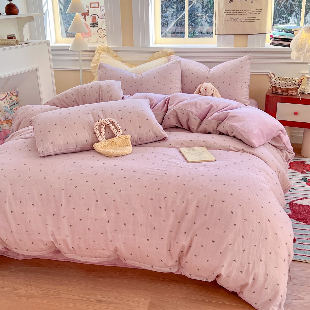 91家纺网 家纺一手货源 找家纺 金丝鸟家纺 2025新款全棉双层纱加牛奶绒四件套 密语小结