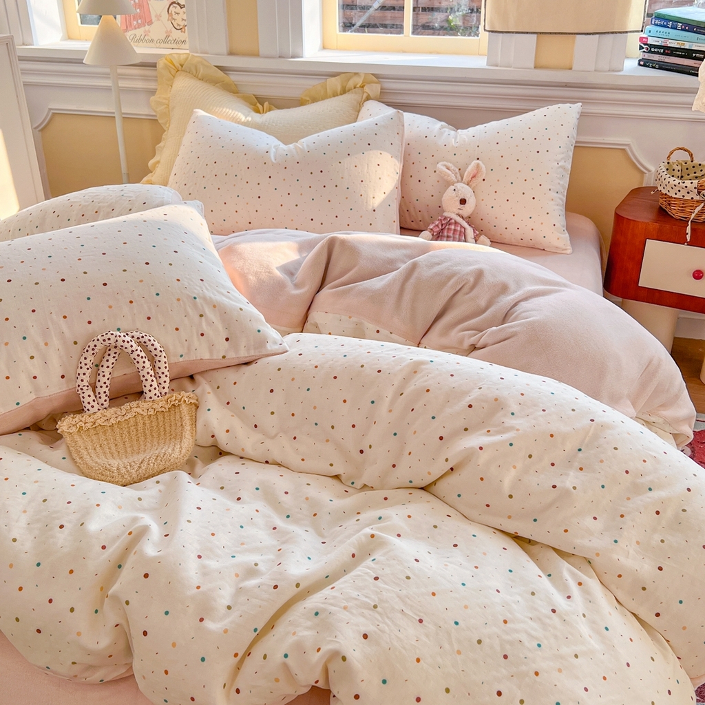 91家纺网 家纺一手货源 找家纺 金丝鸟家纺 2025新款全棉双层纱加牛奶绒四件套 彩色玻璃球