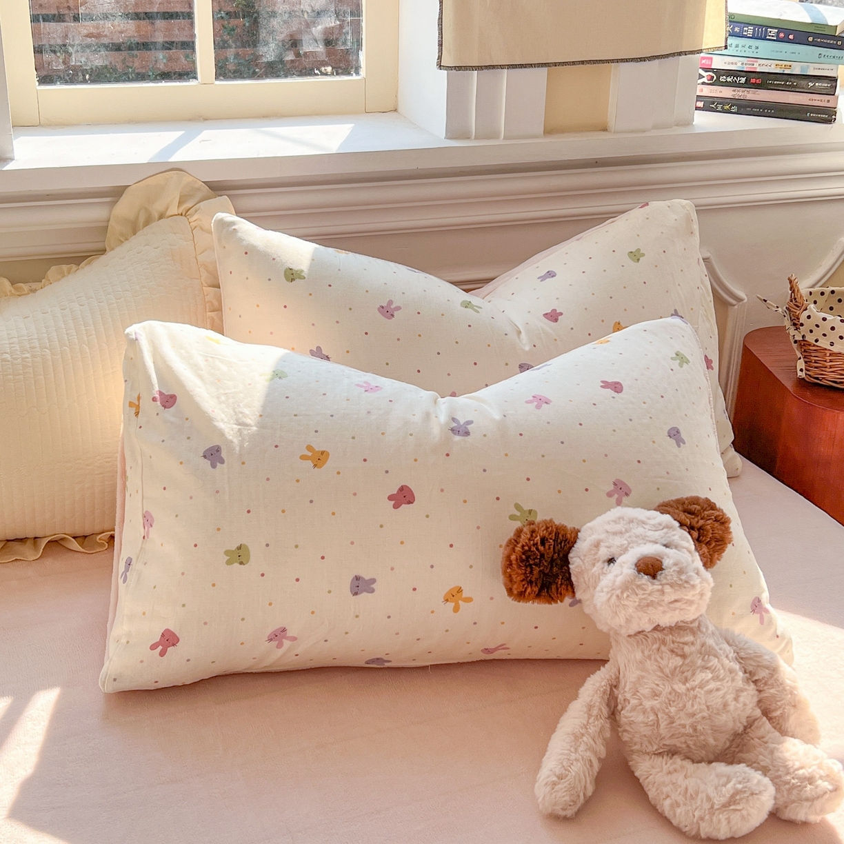 91家纺网 家纺一手货源 找家纺 金丝鸟家纺 2025新款全棉双层纱加牛奶绒四件套 彩色小兔子