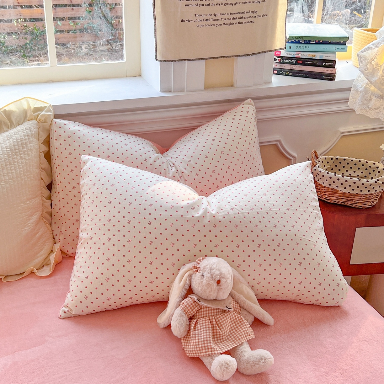 91家纺网 家纺一手货源 找家纺 金丝鸟家纺 2025新款全棉双层纱加牛奶绒四件套 点点礼物 粉