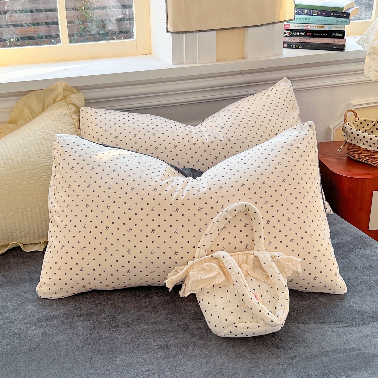 91家纺网 家纺一手货源 找家纺 金丝鸟家纺 2025新款全棉双层纱加牛奶绒四件套 点点礼物 黑