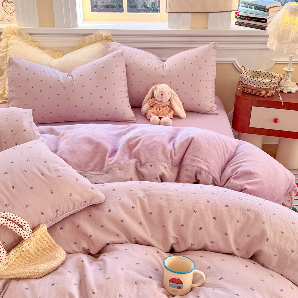 91家纺网 家纺一手货源 找家纺 金丝鸟家纺 2025新款全棉双层纱加牛奶绒四件套 密语小结