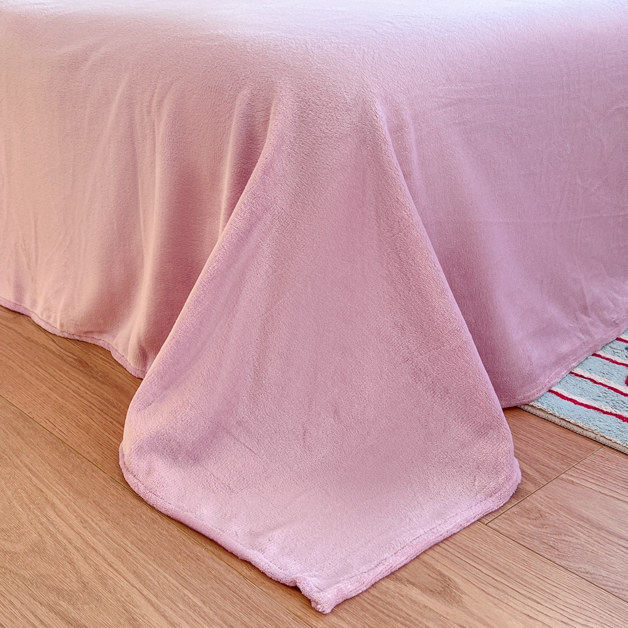 91家纺网 家纺一手货源 找家纺 金丝鸟家纺 2025新款全棉双层纱加牛奶绒四件套 密语小结