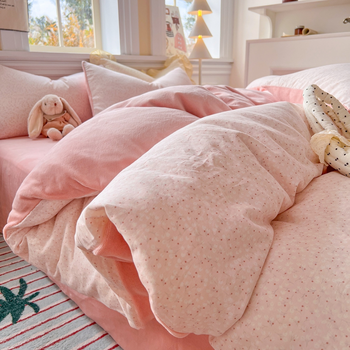 91家纺网 家纺一手货源 找家纺 金丝鸟家纺 2025新款全棉双层纱加牛奶绒四件套 棉语