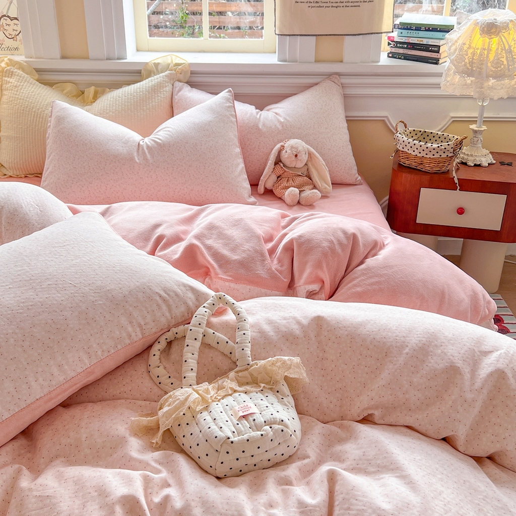 91家纺网 家纺一手货源 找家纺 金丝鸟家纺 2025新款全棉双层纱加牛奶绒四件套 棉语