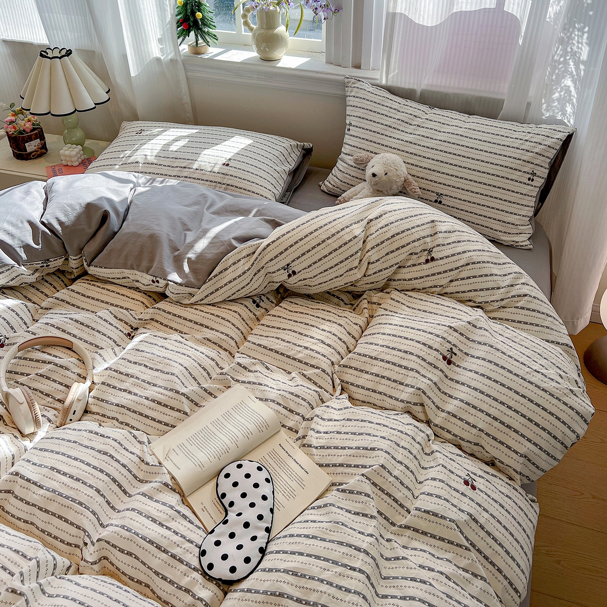 91家纺网 家纺一手货源 找家纺 富米莱（原臻工厂） 2025新款A类古法水洗仿棉云感纱四件套 灰樱桃