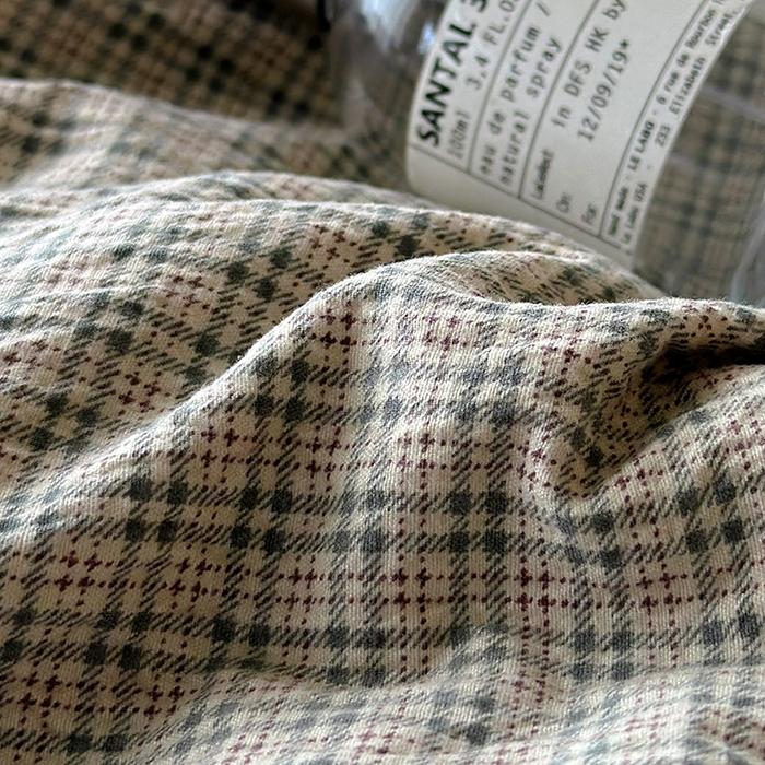 91家纺网 家纺一手货源 找家纺 遇见家居生活馆 2025新款亚麻双层纱印花四件套-往事 往事-浅灰色