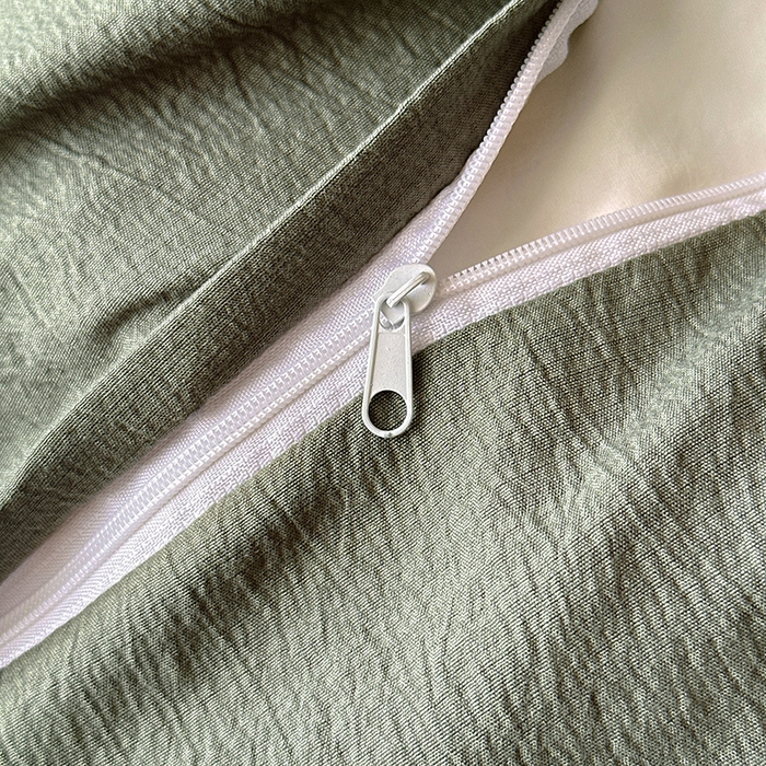 91家纺网 家纺一手货源 找家纺 遇见家居生活馆 2025新款亚麻双层纱印花四件套-往事 往事-浅灰色