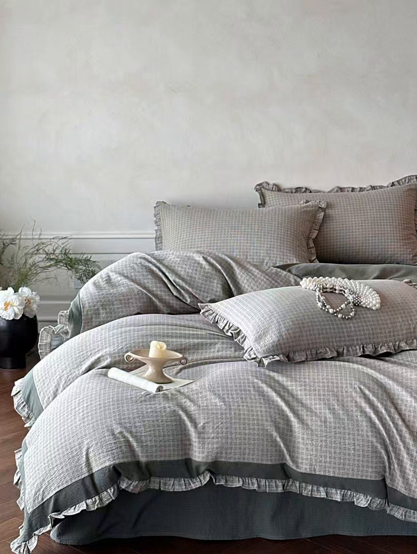 91家纺网 家纺一手货源 找家纺 遇见家居生活馆 2025新款亚麻双层纱印花四件套-往事 往事-浅灰色