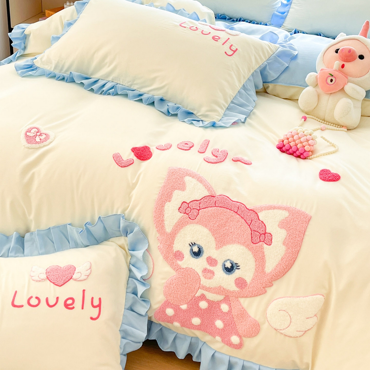 91家纺网 家纺一手货源 找家纺 泉欣家纺 2026新品网红卡通公主风毛巾绣花水洗棉四件套（专版花型）风铃团团 风铃团团  奶黄粉