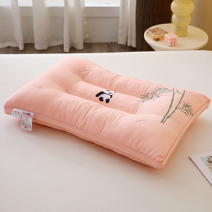 91家纺网 家纺一手货源 找家纺 佳尚枕芯 2025新款立体亲肤枕芯熊猫定型枕芯枕头 护颈枕粉