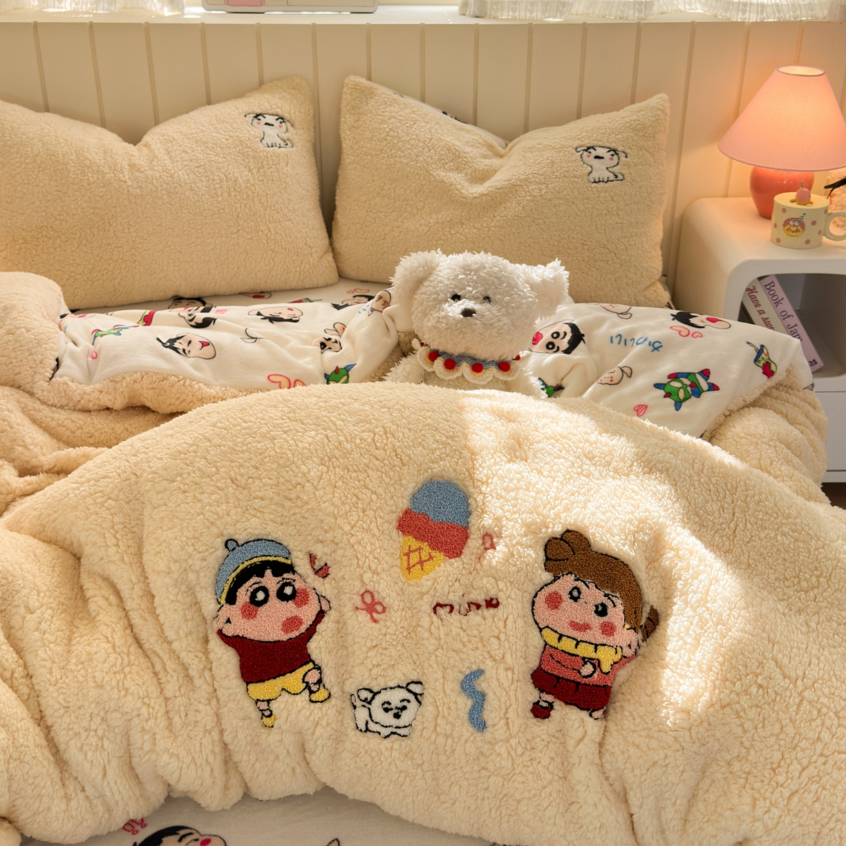 91家纺网 家纺一手货源 找家纺 乐童家纺 2024新款直播爆款13070纯棉印花吊边款一字绣四件套第六波 温婉花季