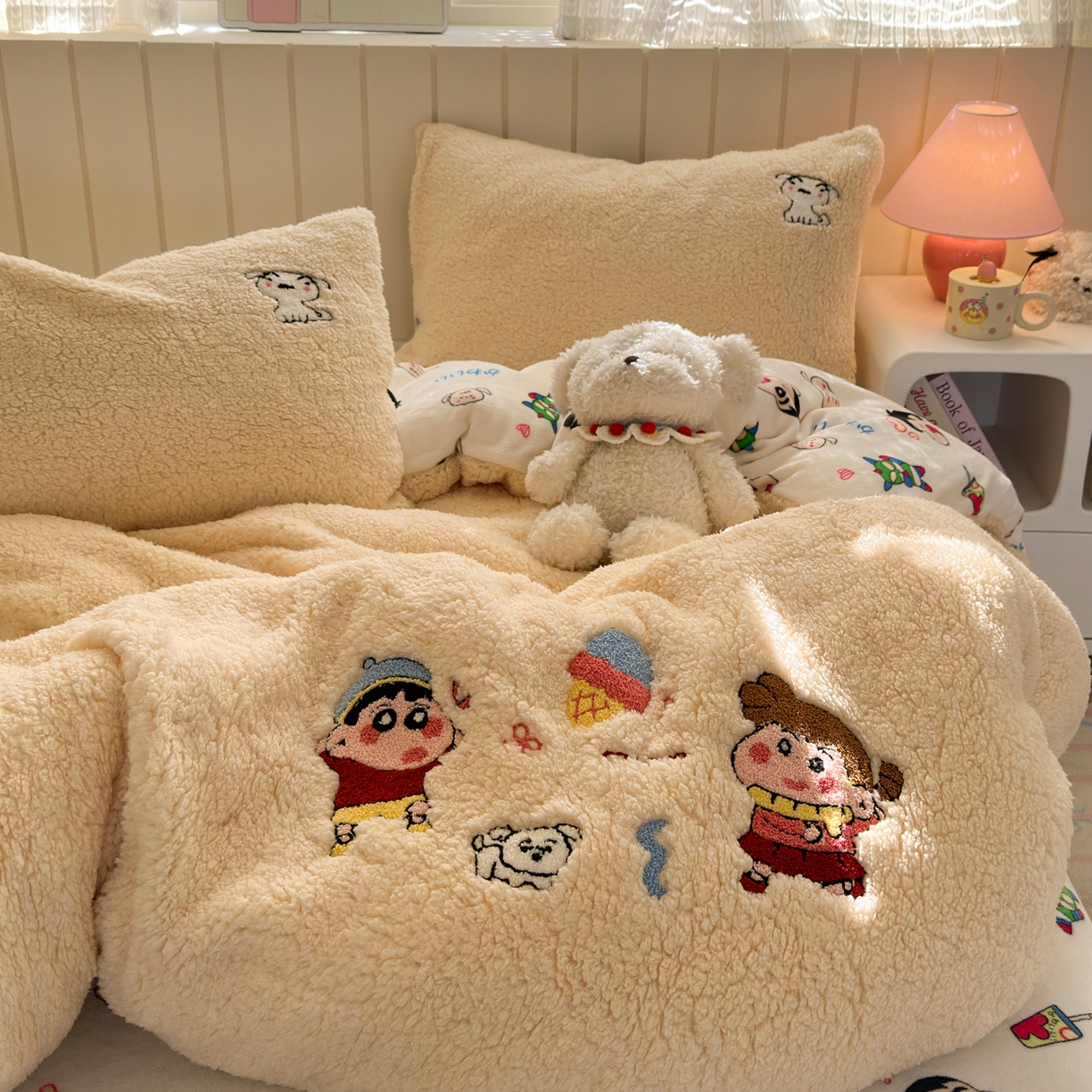 91家纺网 家纺一手货源 找家纺 （总）乐童家纺 2025新款高克重羊羔毛毛巾绣四件套-圣诞小狗