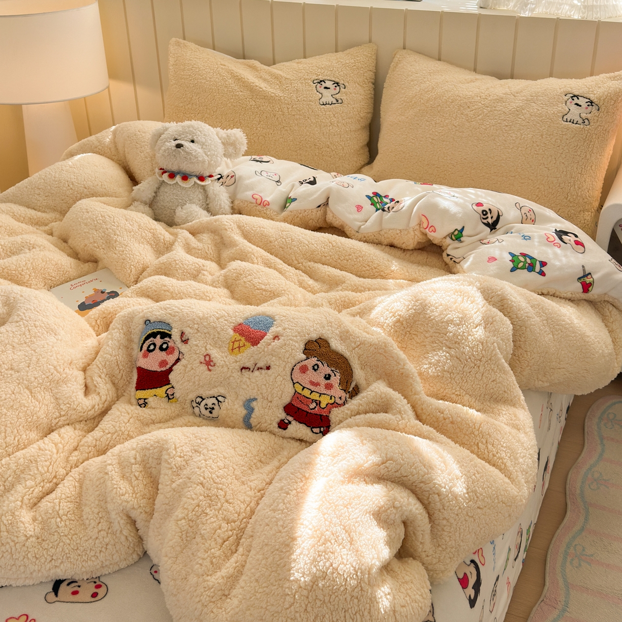 91家纺网 家纺一手货源 找家纺 一霖家纺 2025新款高克重羊羔毛毛巾绣四件套 新新与葵葵