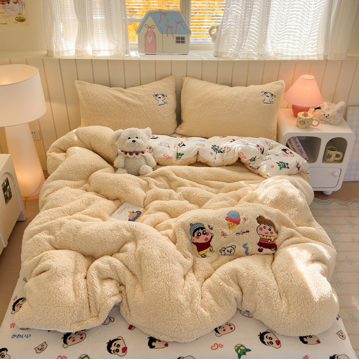 91家纺网 家纺一手货源 找家纺 一霖家纺 2025新款高克重羊羔毛毛巾绣四件套 新新与葵葵