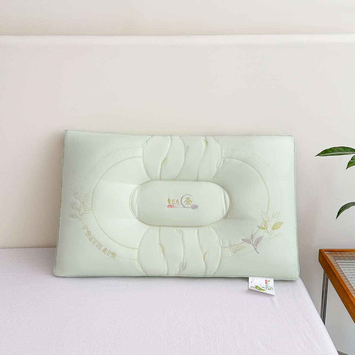 91家纺网 家纺一手货源 找家纺 （总）佳尚枕芯 2025新款刺绣款高档亲肤透气舒睡保健枕助眠枕头枕芯