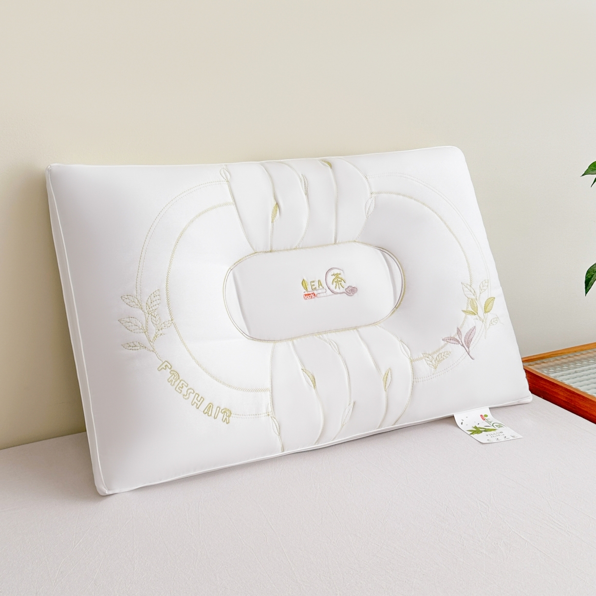 91家纺网 家纺一手货源 找家纺 佳尚枕芯 2025新款刺绣款高档亲肤透气舒睡保健枕助眠枕头枕芯 栀子白
