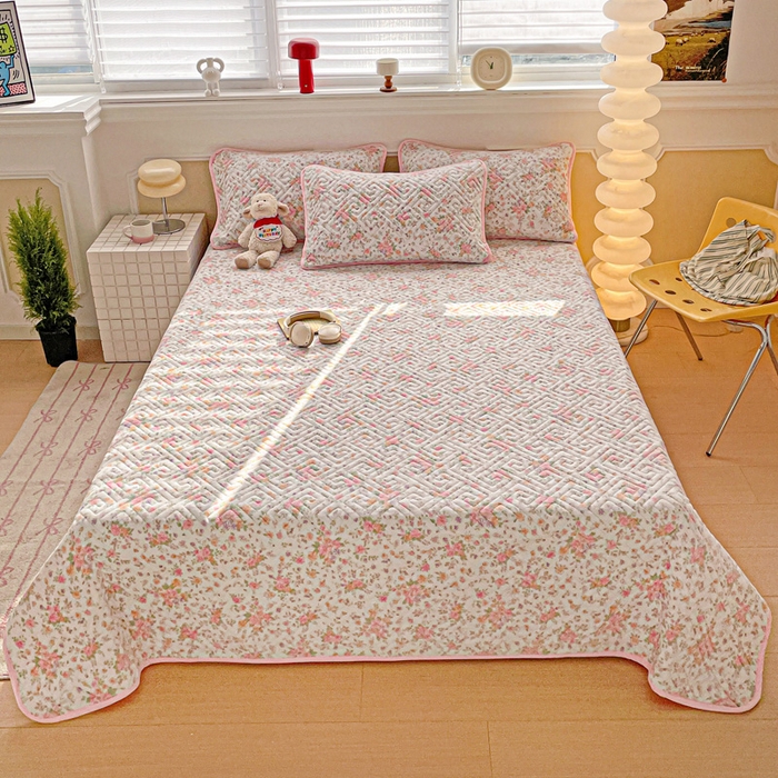 91家纺网 家纺一手货源 找家纺 羽爱 2025新款棉加绒床盖套件 花语柔情