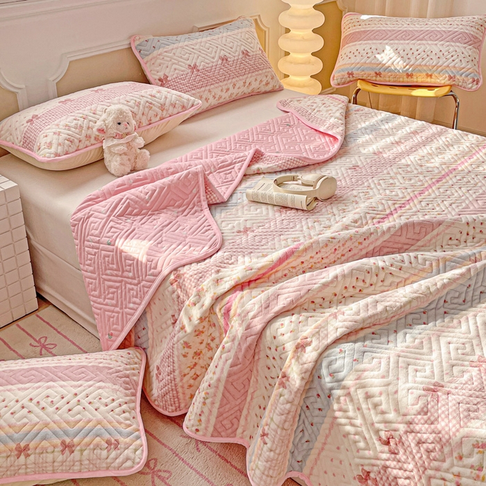 91家纺网 家纺一手货源 找家纺 羽爱 2025新款棉加绒床盖套件 春色结语