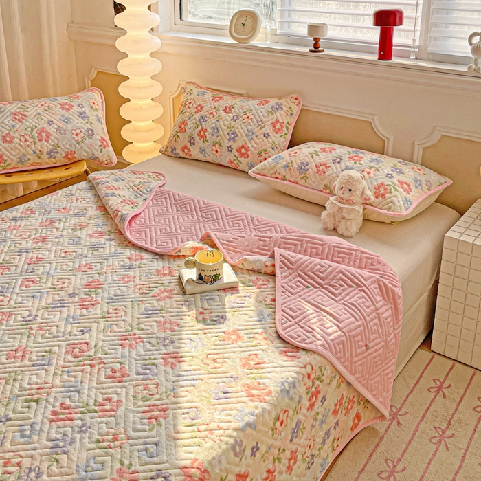 91家纺网 家纺一手货源 找家纺 羽爱 2025新款棉加绒床盖套件 春意花影