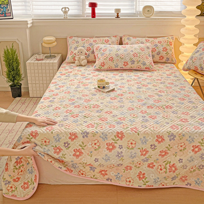 91家纺网 家纺一手货源 找家纺 羽爱 2025新款棉加绒床盖套件 春意花影